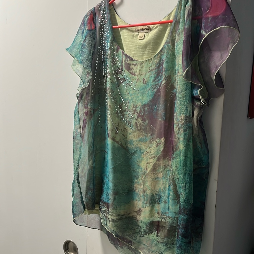 Live and let live ladies top size petite XL